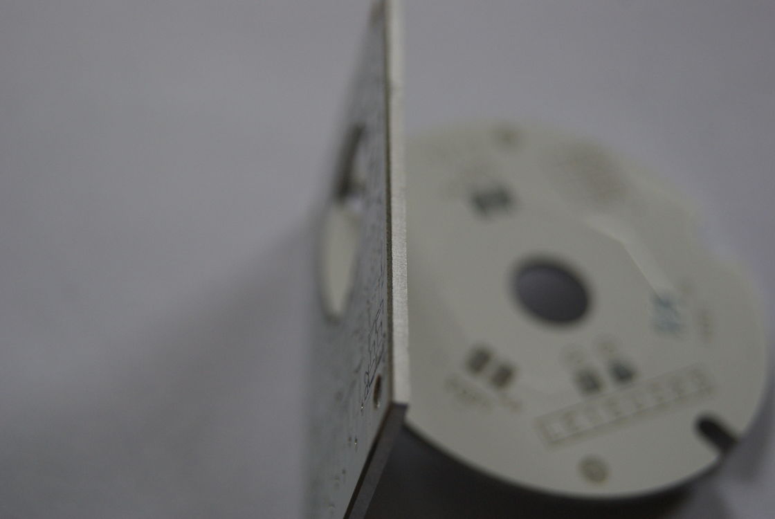 Độ dày PCB 0,6-6,0MM Hạt điện nhiệt 1.0w Hạt điện nhiệt cao PCB kim loại để chuyển nhiệt hiệu quả