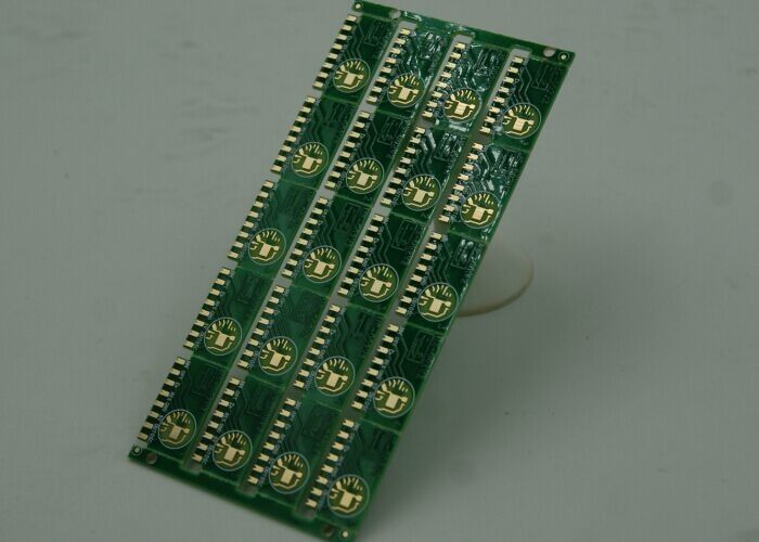 PCB hai mặt với xử lý bề mặt bằng vàng ngâm Màn hình lụa màu trắng / đen 1.6mm 0.075 mm Min Hole Dia