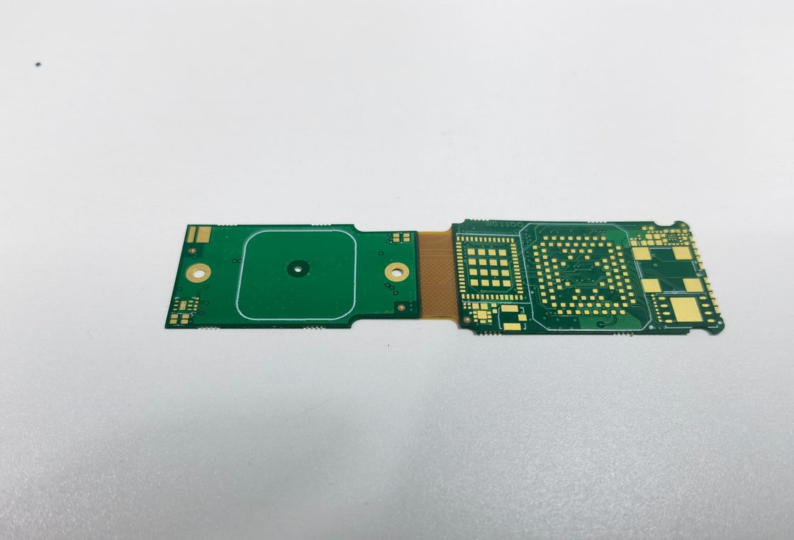 HDI PCB Dập Dập Với bề mặt ENIG kết thúc 4 lớp Fr4/Polyimide HDI 1+N+1