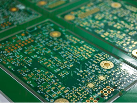 Độ dày bảng 0.2mm-6.00 mm 8mil-126mil High Density Model Board 0.4-3.2mm Độ dày cho các ứng dụng mật độ cao